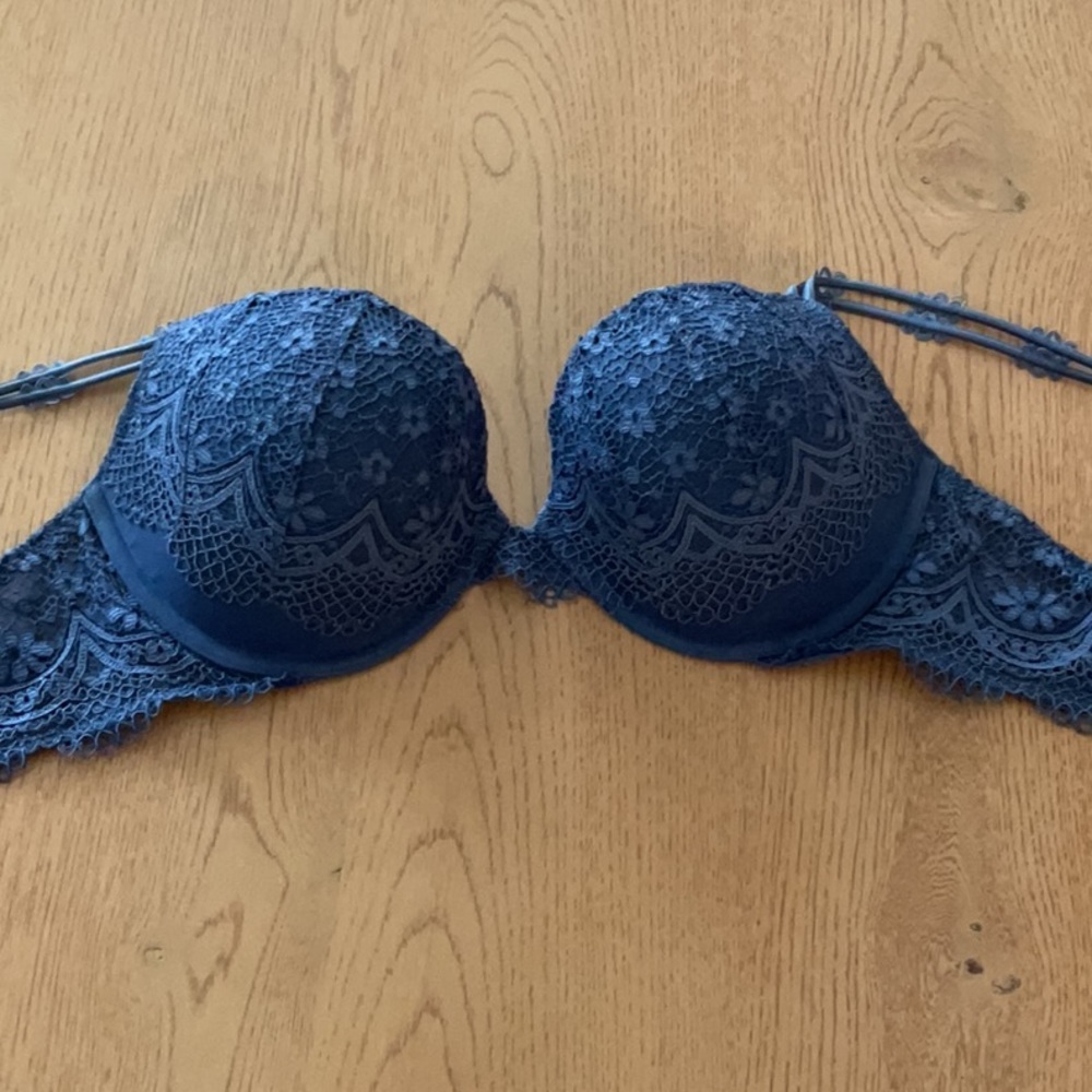 Victoria’s Secret very sexy push up bra 34 DD